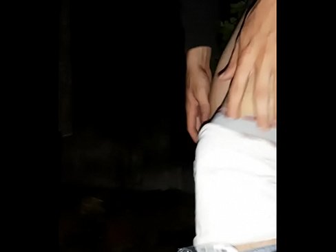 ❤️ Nágranni minn stökk á sóttvarnarvegginn minn ❌ Klámmyndband hjá okkur ❌